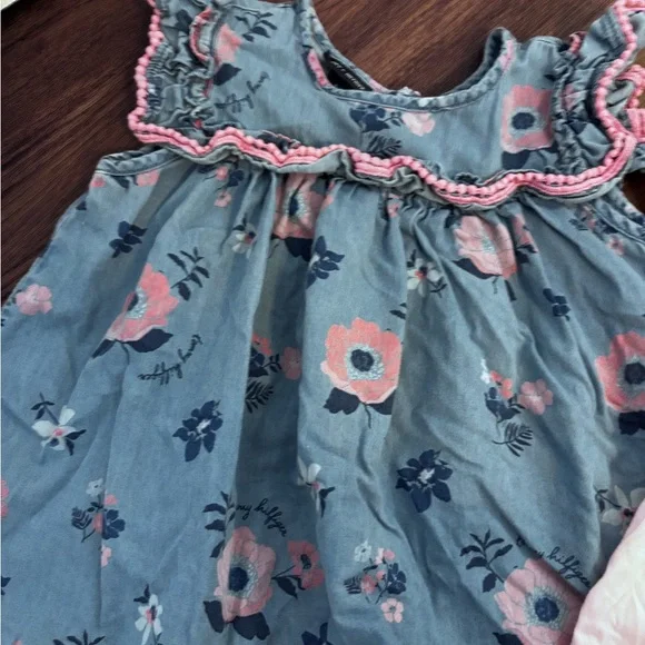 Bundle of kids size 5/5t shirts - Picture 2 of 7